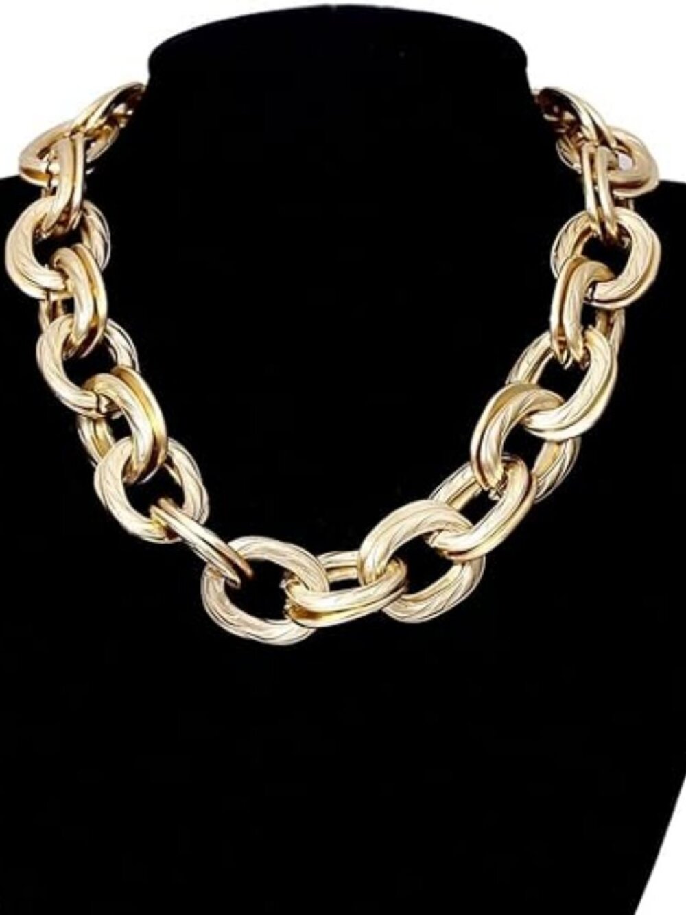 Chunky Gold Cuban Link Choker Necklace – Bold Chain Statement Piece - Picture 5 of 6